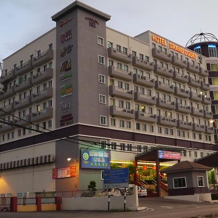 Grand Court Hotel Teluk Intan Kültér fotó